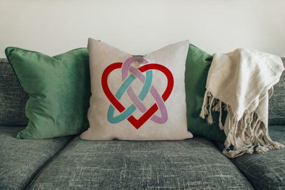 A Heartfelt Celtic Knot for Personalized Embroidery Gifts